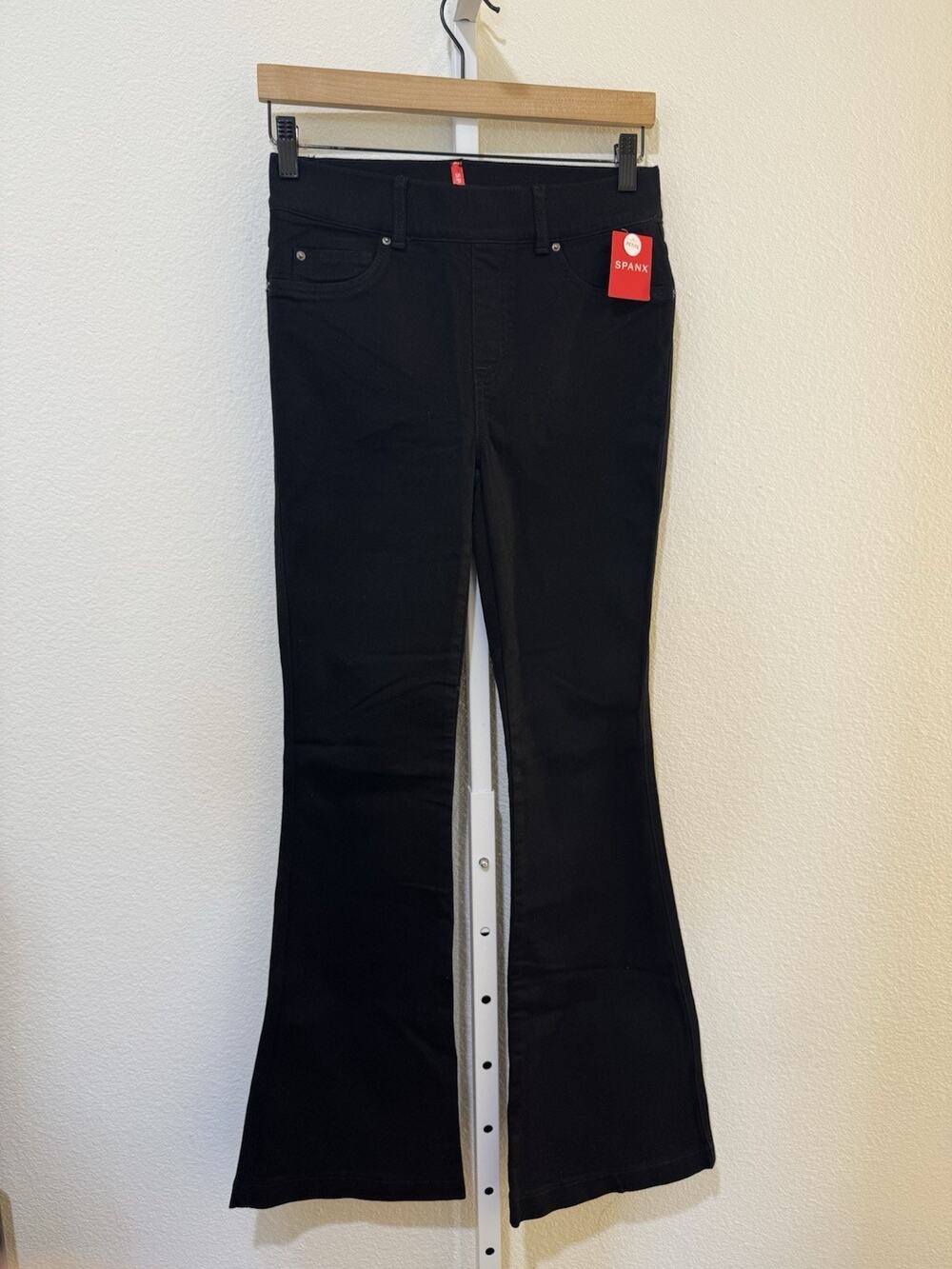 SPANX 20326Q Petite Flare in Clean Black Pull-on Stretch Jeans Size S Petite